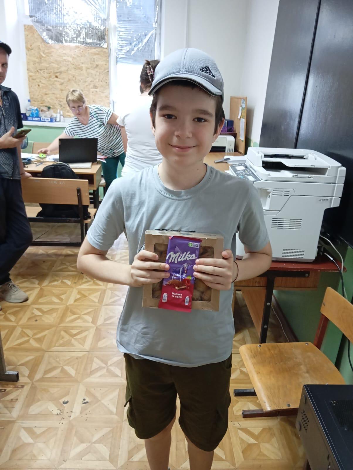 Разом з МЕТRО 2 або "Солодка емоція для діток" 4