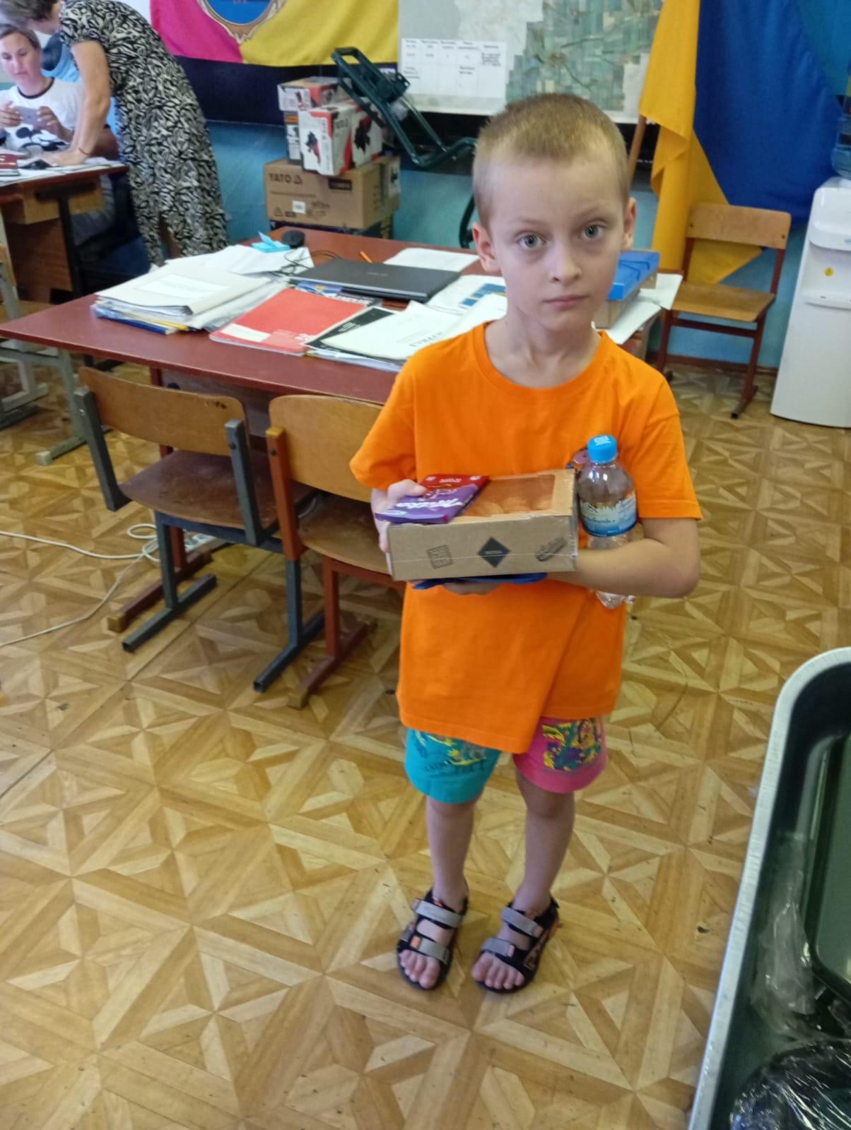 Разом з МЕТRО 2 або "Солодка емоція для діток" 5